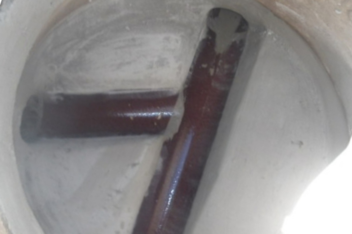 Schacht nach Sanierung - Rothe Bautenschutz